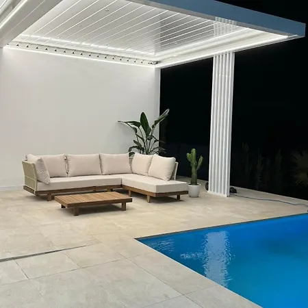 Villa Exclusiva Con Piscina Infinity Y Jacuzzi! Valdemorillo Room photo