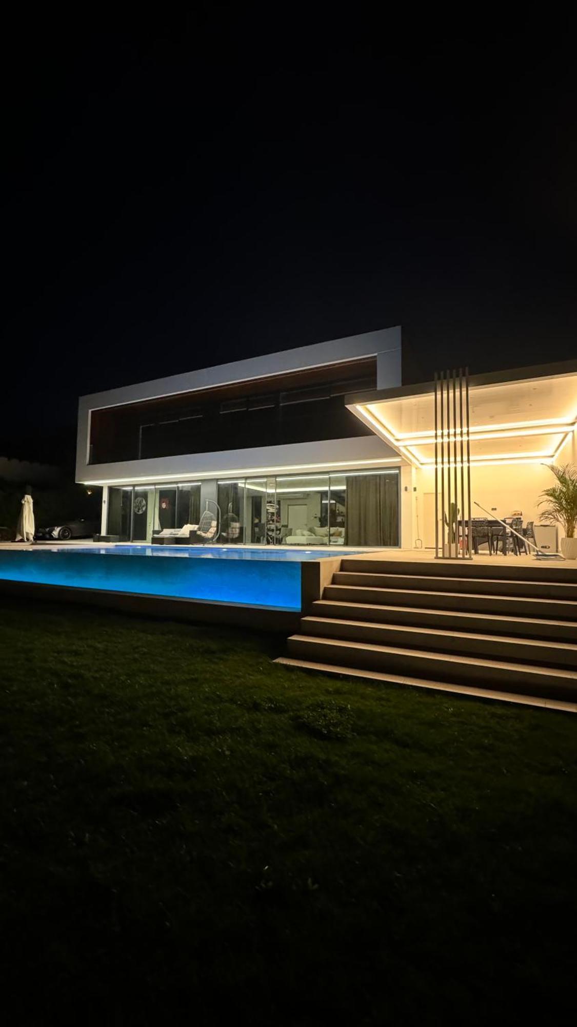 Exclusiva Con Piscina Infinity Y Jacuzzi! Holiday home *